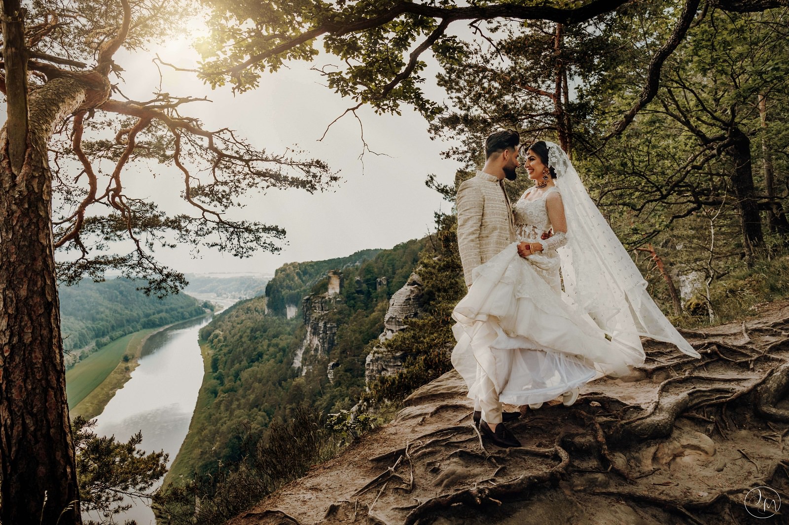 Brautpaarshooting in den Bergen -  Sächsische Schweiz - After-Wedding-Shooting